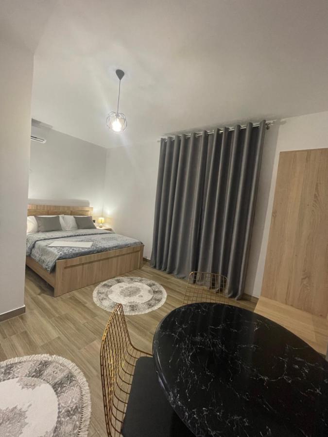 Four Generation Hotel Široka 외부 사진