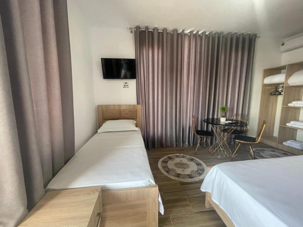 Four Generation Hotel Široka 외부 사진