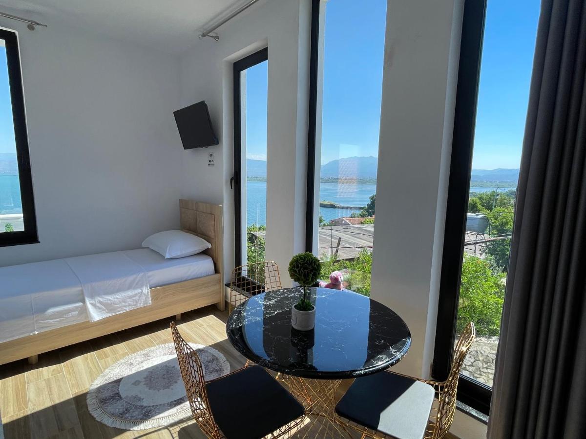 Four Generation Hotel Široka 외부 사진