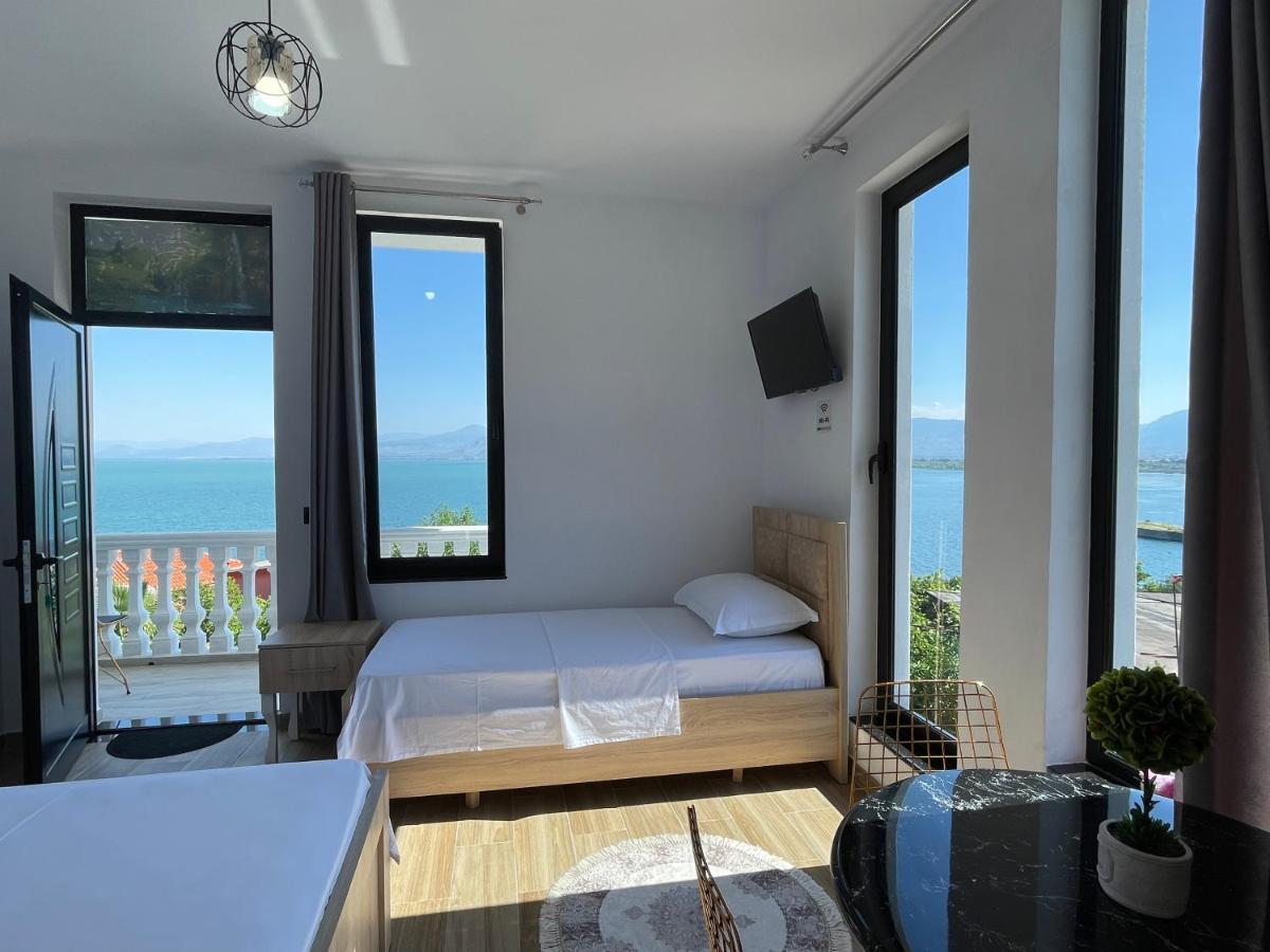 Four Generation Hotel Široka 외부 사진