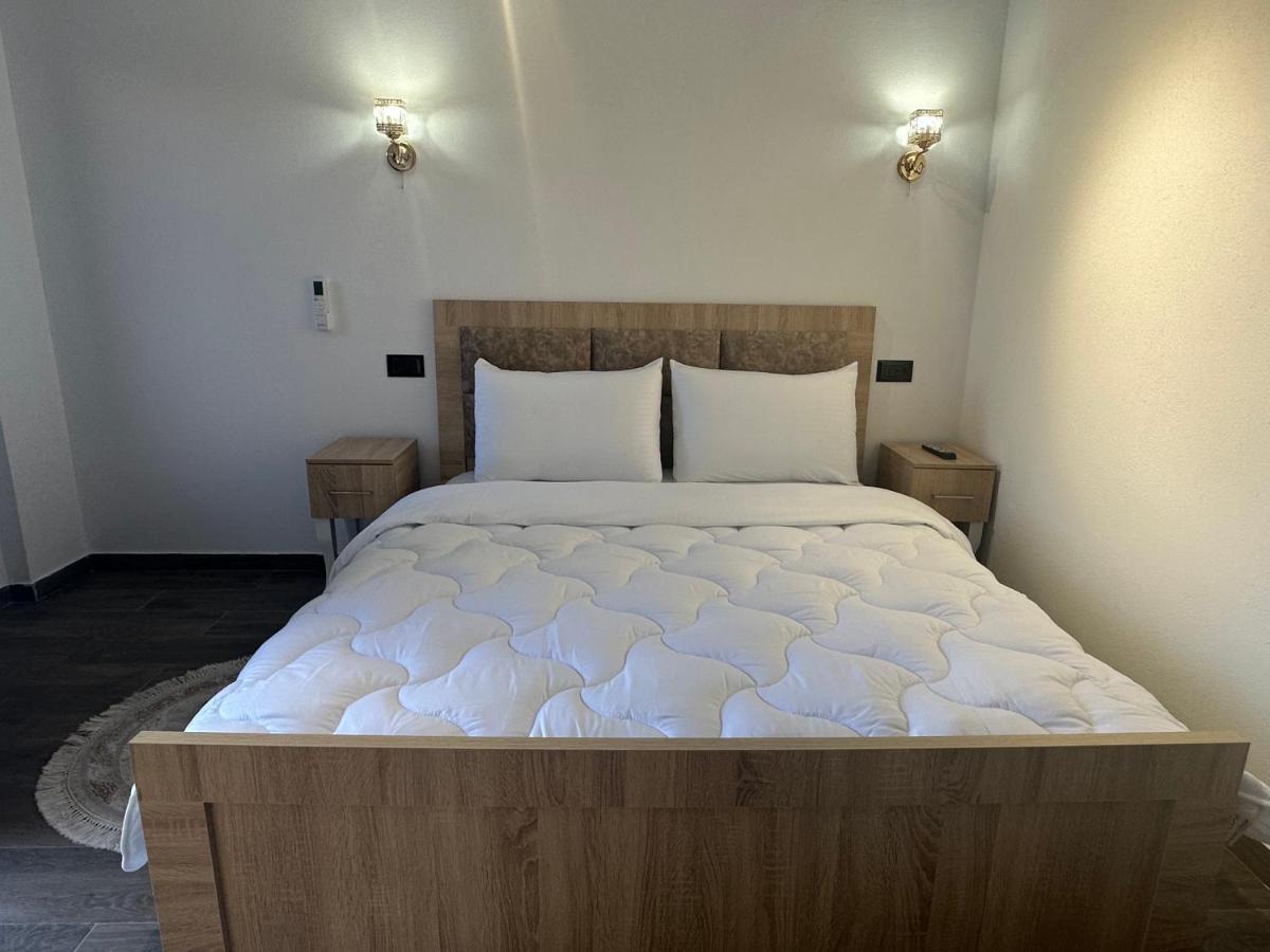 Four Generation Hotel Široka 외부 사진