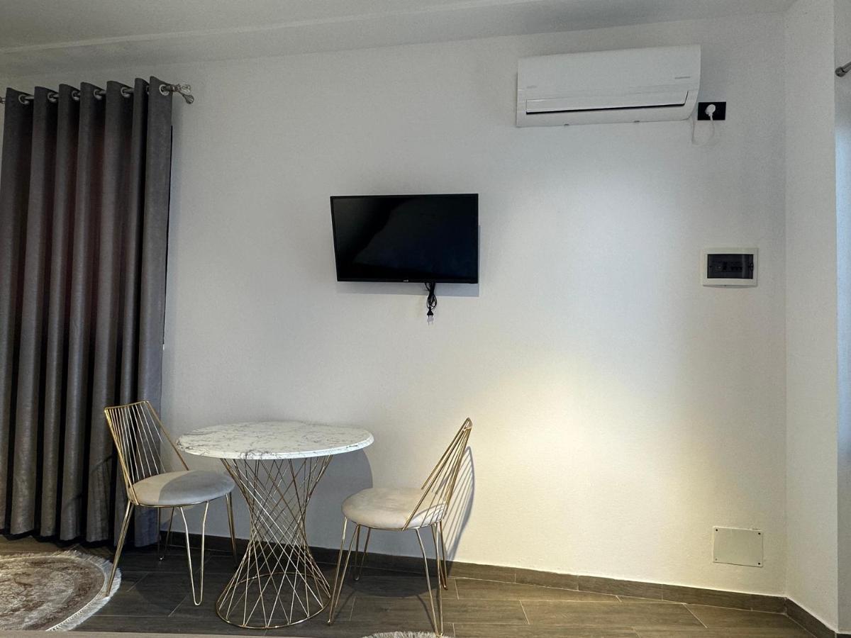Four Generation Hotel Široka 외부 사진