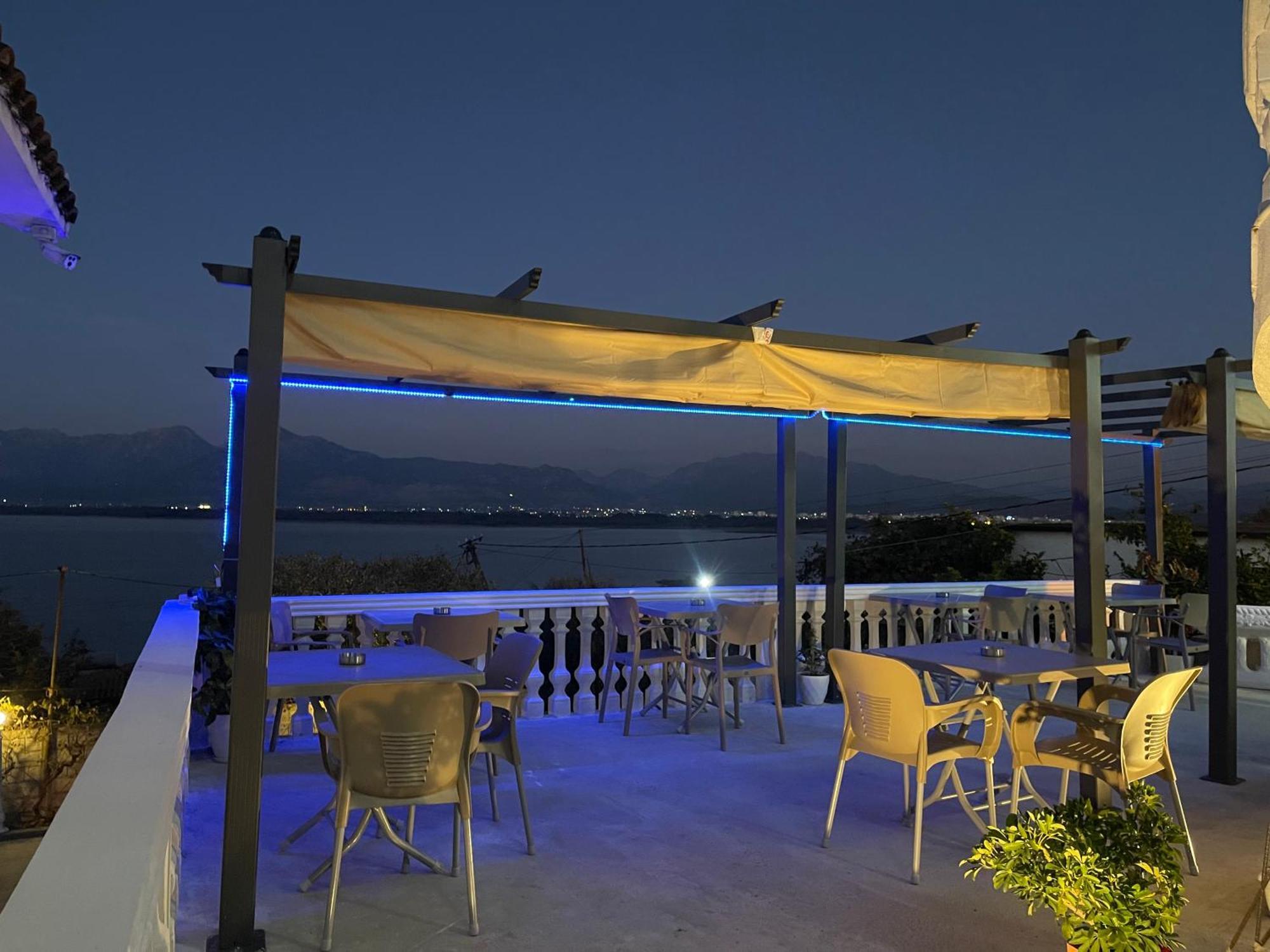 Four Generation Hotel Široka 외부 사진
